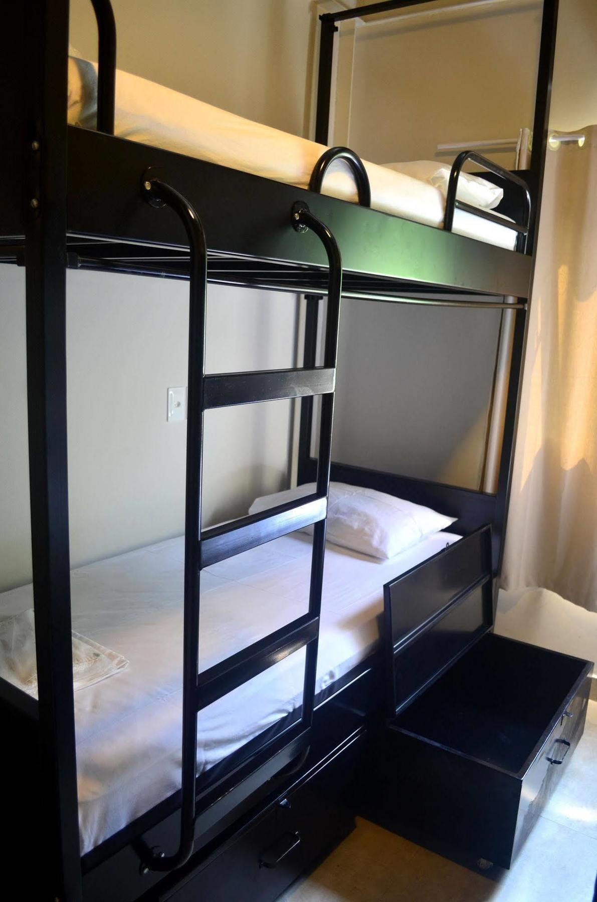 Quarto Família com Vista para o Jardim